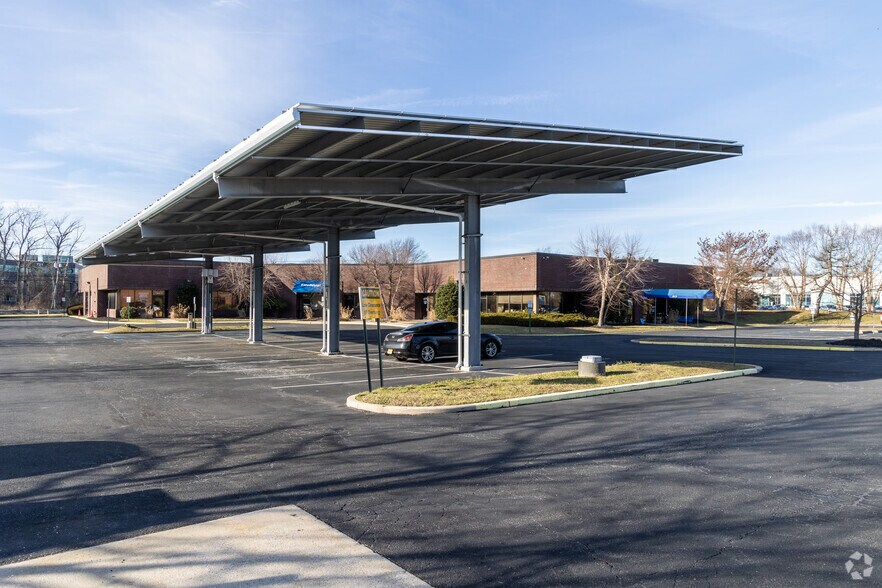 More Photos Of 813 East Gate Dr, Mount Laurel Office For Sale