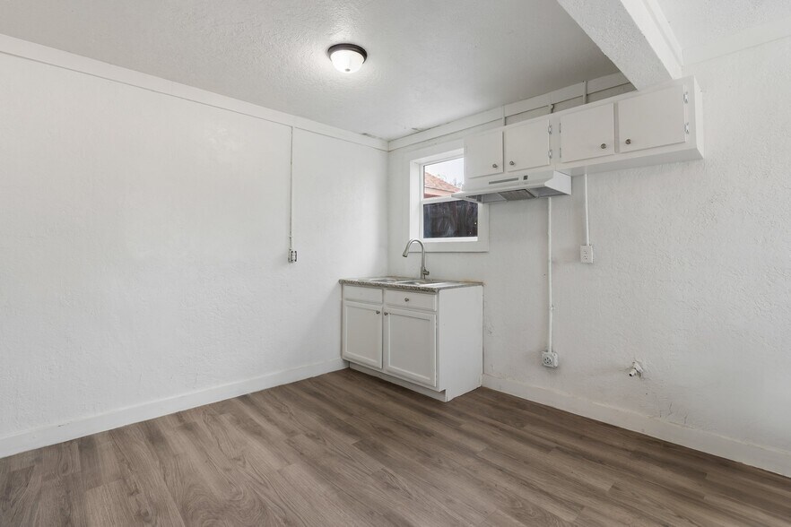 More Photos Of 8221 Brumblay St, Houston Multifamily For Sale