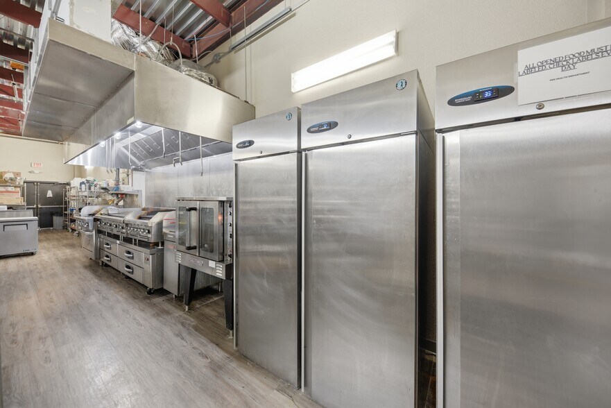 More Photos Of 1508 Texas Ave S, College Station Hotel For Lease