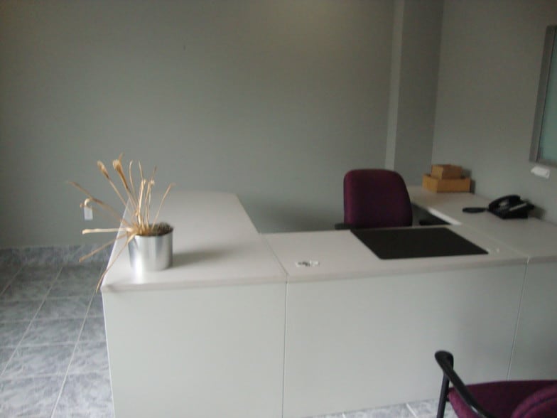 More Photos Of 282 N Broadway, Salem Auto Dealership For Lease