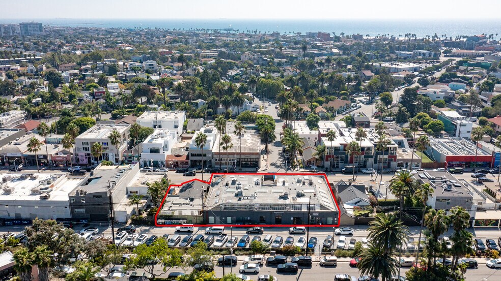 More Photos Of 1327-1337 Abbot Kinney Blvd, Venice Freestanding For Sale