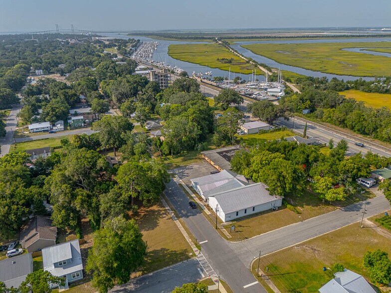 More Photos Of 2625 Reynolds St, Brunswick Flex For Sale