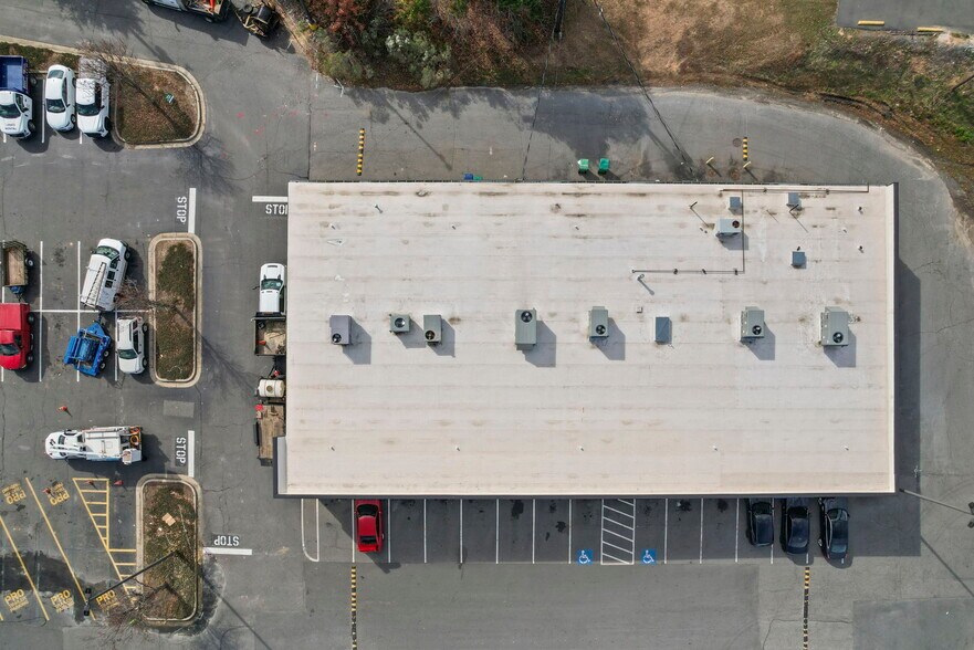 More Photos Of 814 NC Highway 24 27 Byp, Albemarle General Retail For Lease