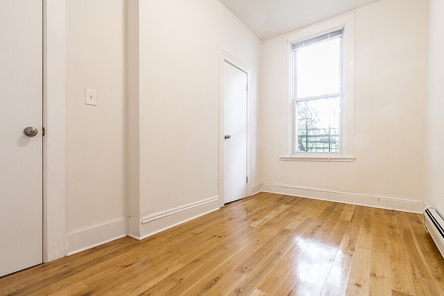 More Photos Of 254 Van Horne St, Jersey City Apartments For Sale