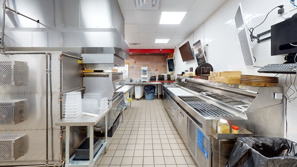 More Photos Of 184 Route 101, Bedford Bank For Sale