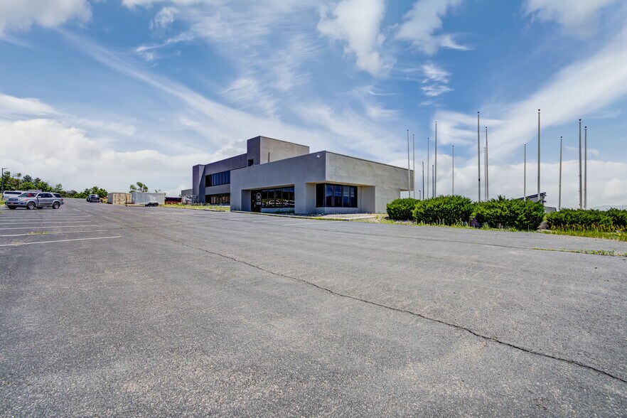 More Photos Of 18950 Base Camp Rd, Monument Office For Lease