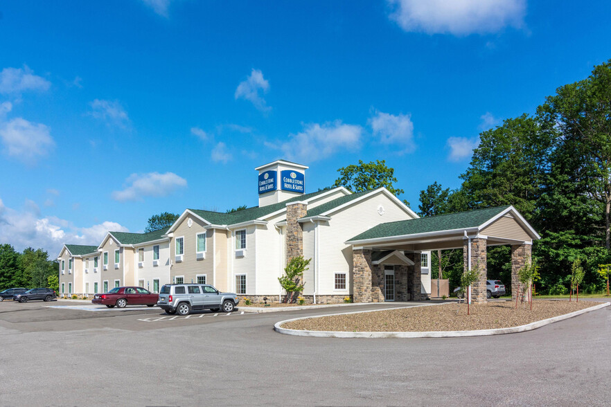 Primary Photo Of 4995 Station Rd, Erie Hotel For Sale