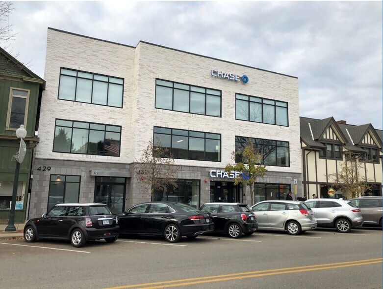 More Photos Of 431 Broad St, Sewickley Medical For Lease