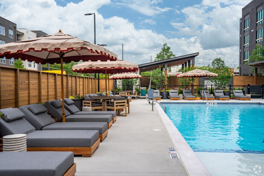 More Photos Of 3558 Elm St, Atlanta Apartments For Lease