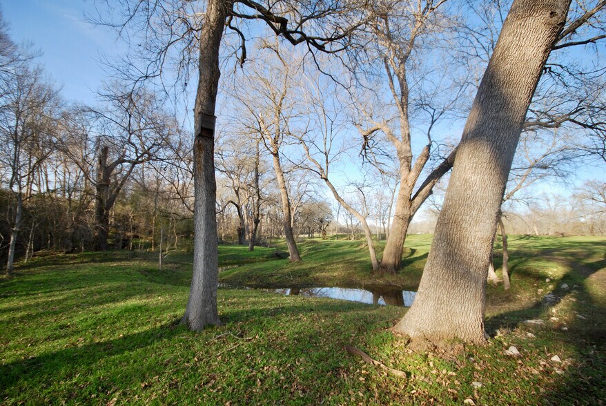 More Photos Of 900 Old Lytton Springs Rd, Lockhart Land For Sale