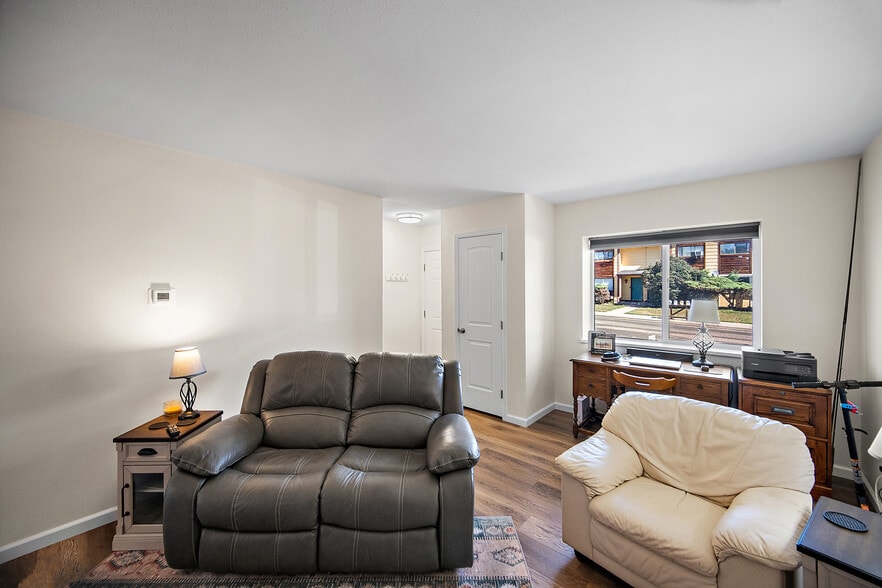 More Photos Of 2350 Split Rock Dr, Colorado Springs Apartments For Sale