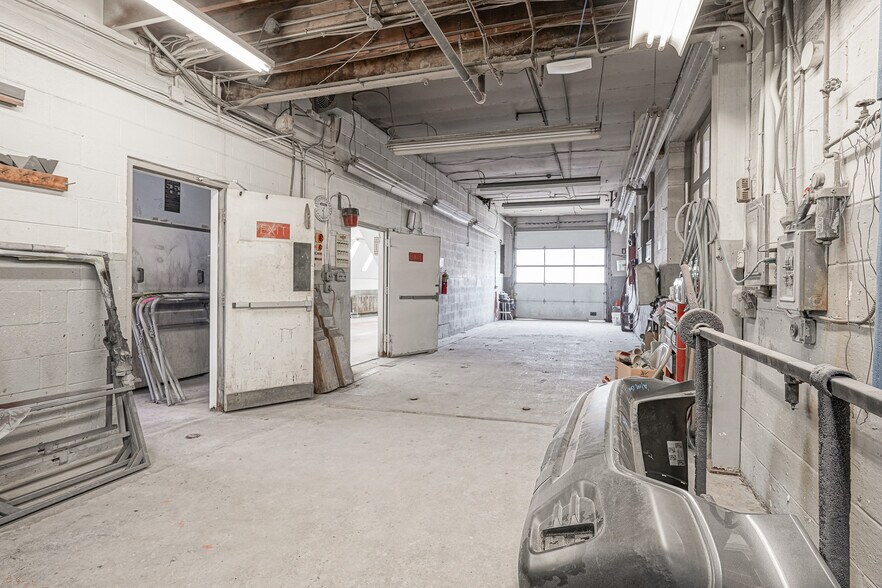 More Photos Of 100 White Horse Pike, Oaklyn Auto Dealership For Sale