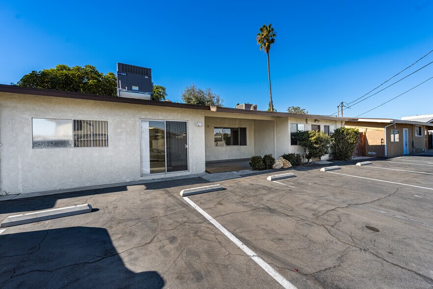 More Photos Of 620 S Euclid St, Anaheim Office For Sale