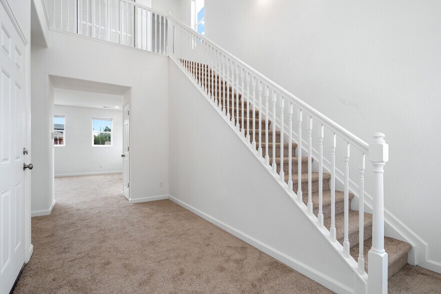 More Photos Of 3547-3607 E Uintah St, Colorado Springs Apartments For Sale