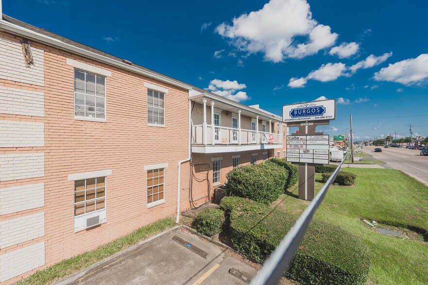 More Photos Of 2002 20th St, Kenner Office For Sale