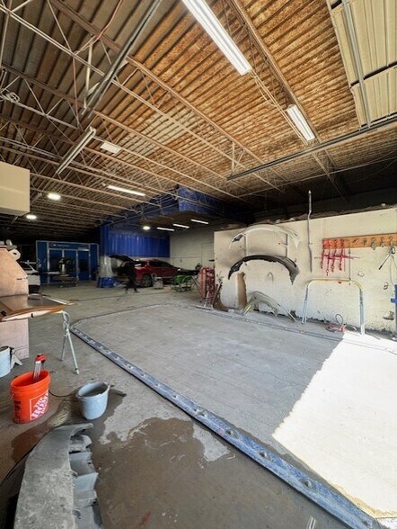 More Photos Of 2010-2021 Exchange Ave, Oklahoma City Warehouse For Lease