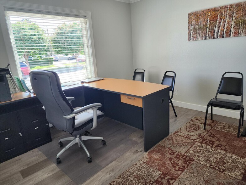 More Photos Of 530 S 9th St, Las Vegas Coworking Space
