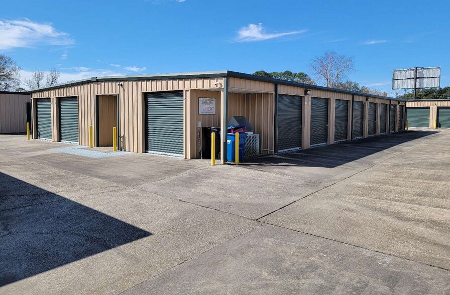 More Photos Of 106 Elizabeth Dr, Saint Martinville Self Storage For Sale