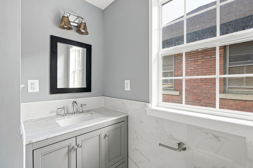 More Photos Of 3273 Cortland St, Detroit Apartments For Sale