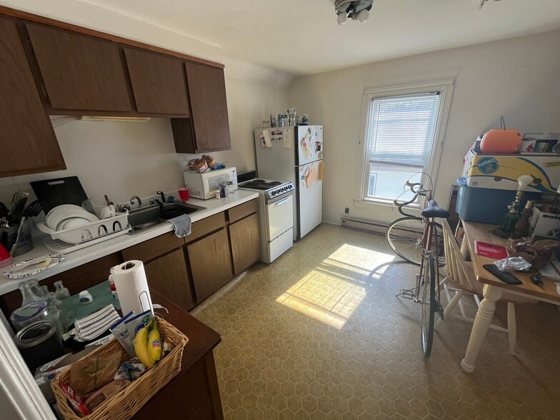 More Photos Of 16 Clinton St, Taunton Apartments For Sale
