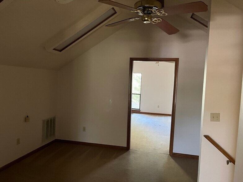 More Photos Of 2809 Blanding Blvd, Middleburg Office For Sale