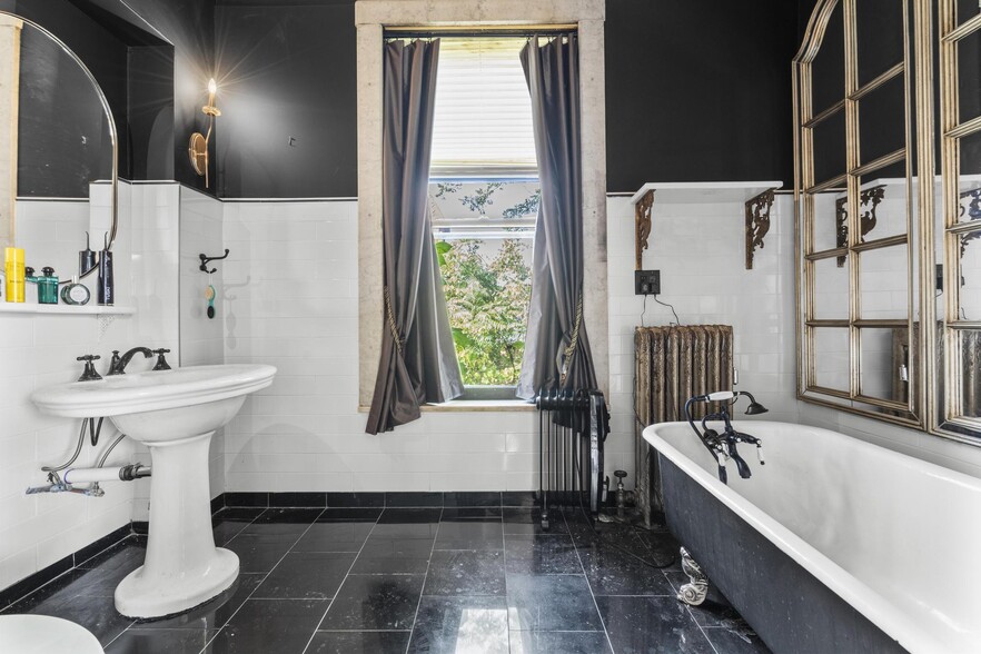 More Photos Of 4 Wethersfield Ave, Hartford Loft Creative Space For Sale