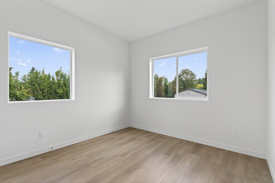 More Photos Of 3254 SE 90th Pl, Portland Apartments For Sale