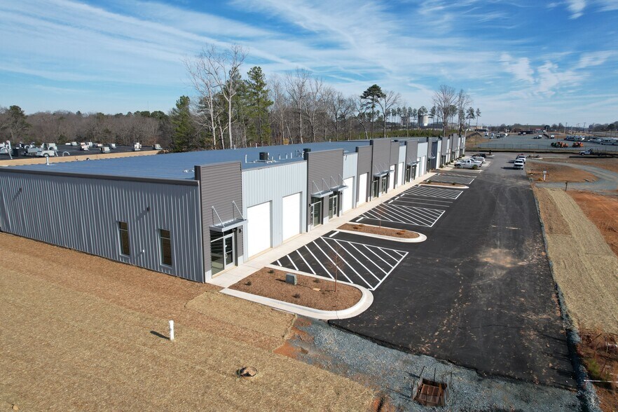 More Photos Of 354 Acme Dr, Monroe Warehouse For Lease