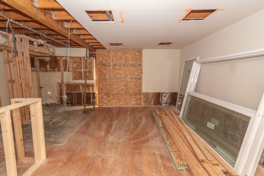 More Photos Of 4907-4921 Frederick Ave, Baltimore Apartments For Sale