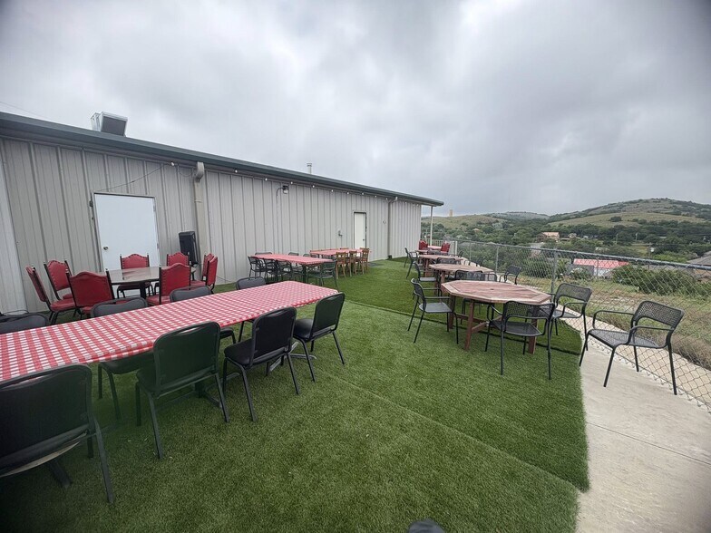 More Photos Of 18387 OK-49, Medicine Park Restaurant For Sale
