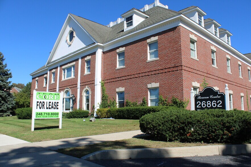 More Photos Of 26862 Woodward Ave, Royal Oak Office For Lease