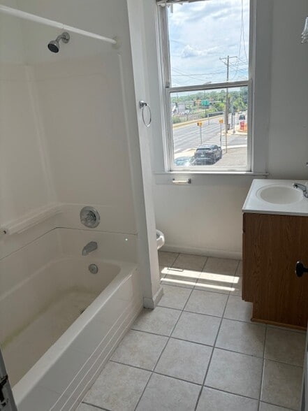 More Photos Of 4806 Rhode Island Ave, Hyattsville Storefront Retail Office For Lease