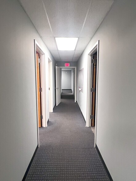 More Photos Of 4603 Dwight Evans Rd, Charlotte Warehouse For Lease