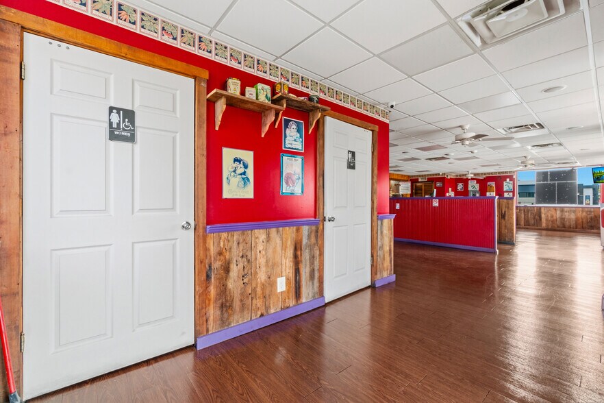More Photos Of 7508 Preston Hwy, Louisville Fast Food For Sale