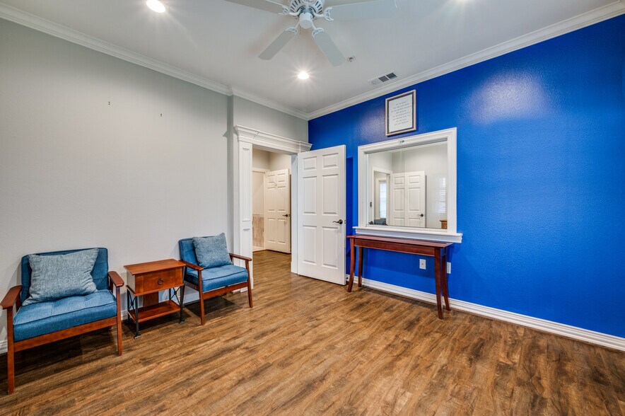 More Photos Of 8668 John Hickman Pky, Frisco Office For Lease