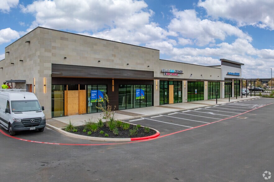 More Photos Of I-10 W & Balcones Creek Dr, Boerne Unknown For Lease