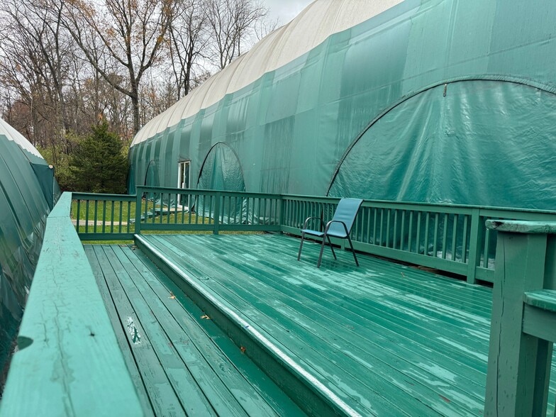 More Photos Of 80 Commercial Way, Springboro Sports And Entertainment For Sale