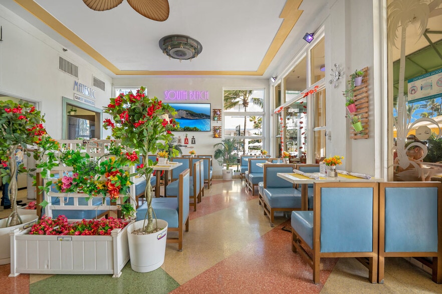More Photos Of 660 Ocean Dr, Miami Beach Hotel For Sale