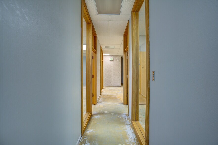 More Photos Of 18950 Base Camp Rd, Monument Office For Lease