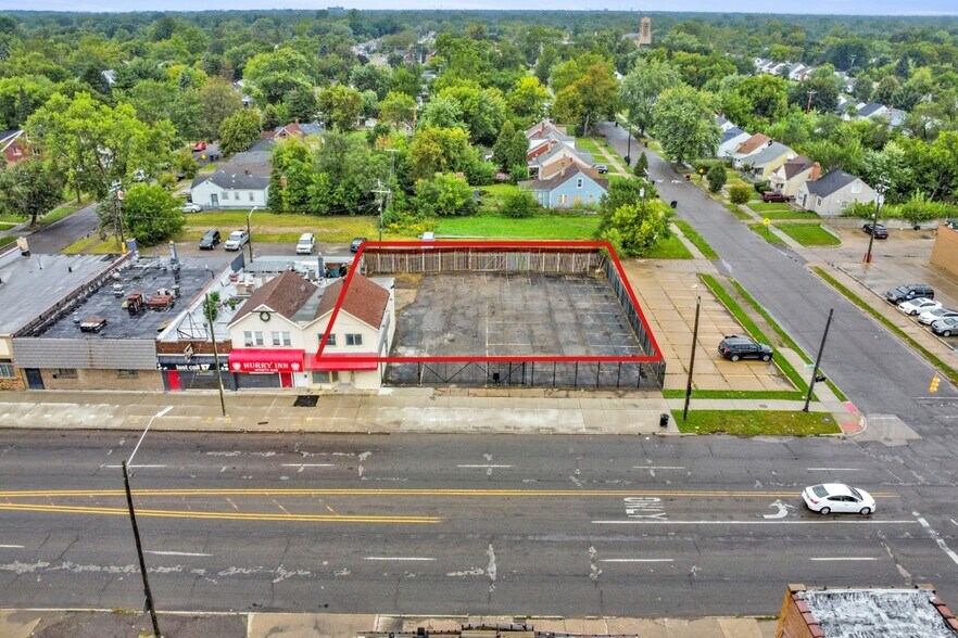 More Photos Of 19424 W Warren Ave, Detroit Storefront For Sale