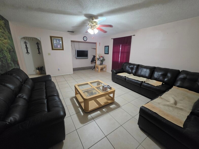 More Photos Of 5272 US Highway 27 S, Sebring Hotel For Sale