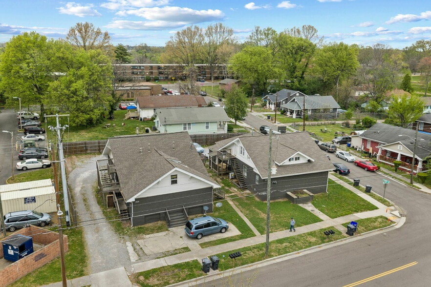 More Photos Of 1923-1925 McCalla Ave, Knoxville Apartments For Sale