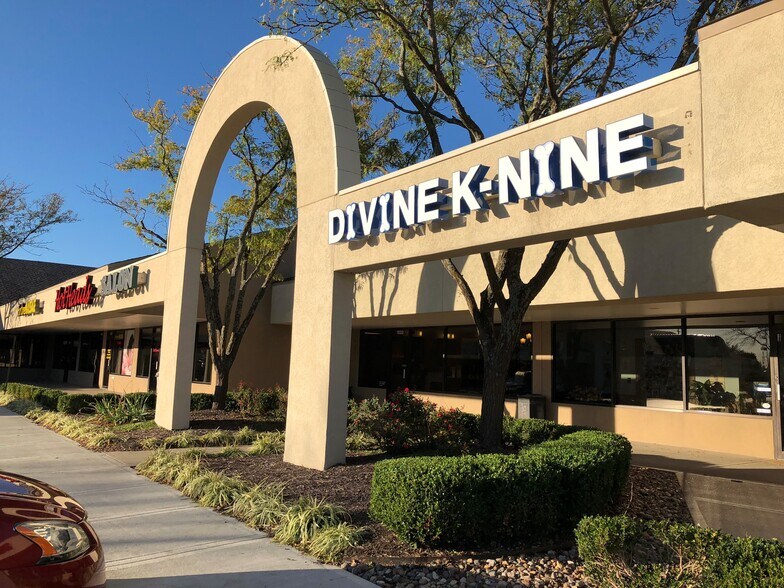 More Photos Of 1811-1861 S Ridgeview Rd, Olathe Unknown For Lease