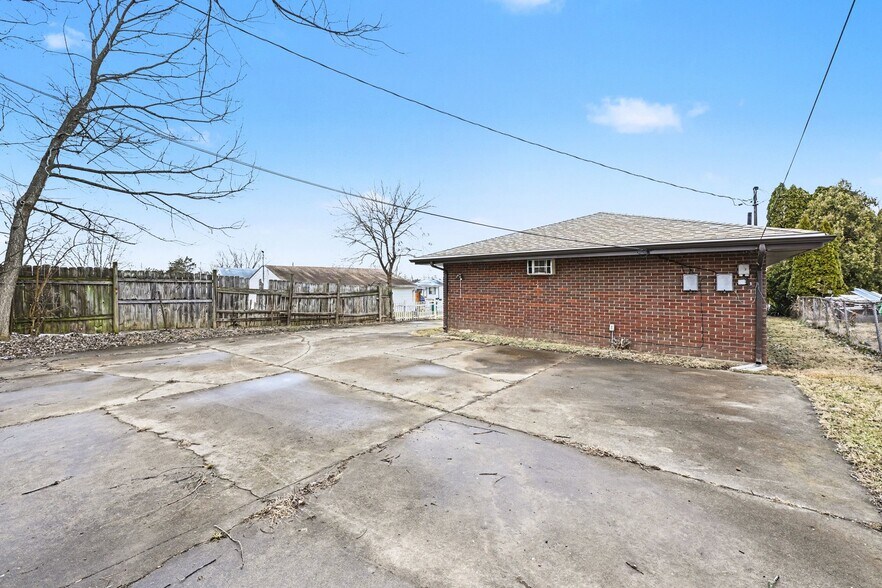 More Photos Of 234-236 High st, Fairborn Multifamily For Sale