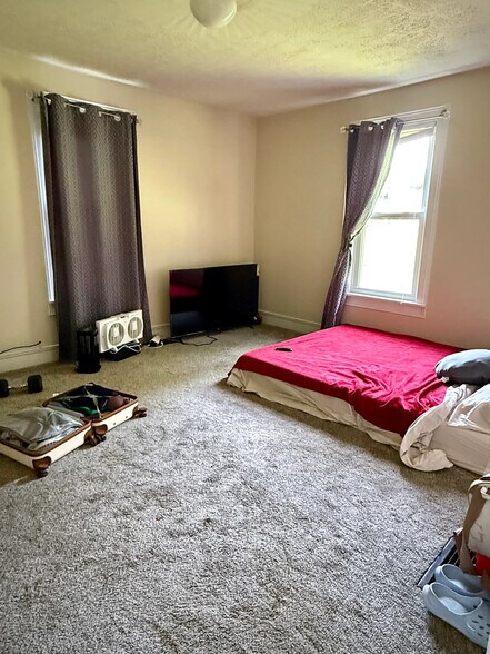 More Photos Of 361-369 Broad St, Waverly Apartments For Sale