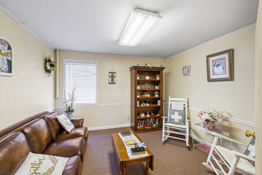 More Photos Of 4239 Flat Shoals Pky, Decatur Religious Facility For Sale