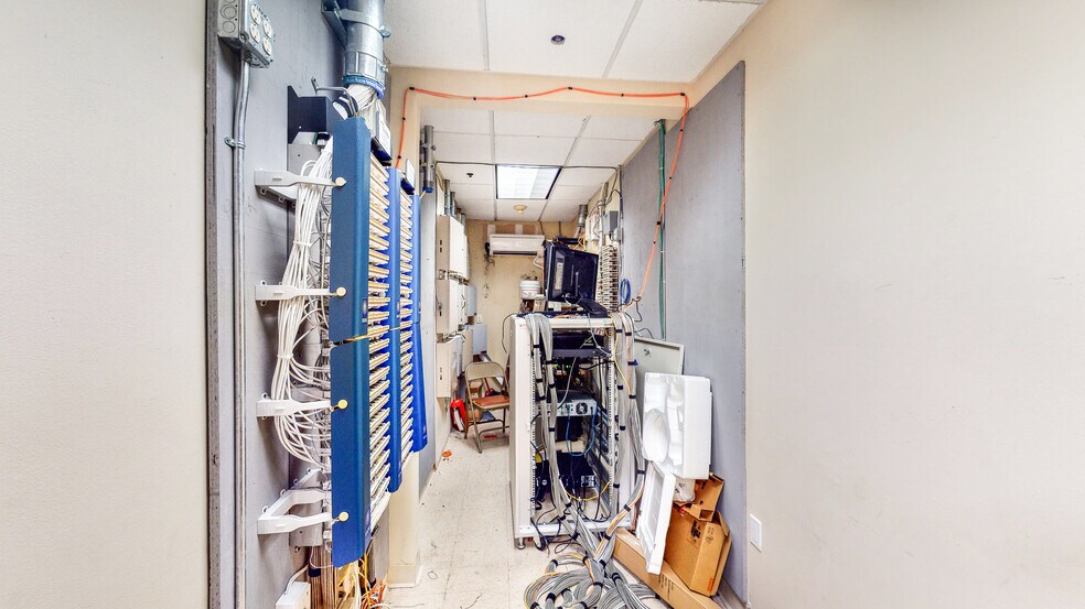 More Photos Of 1200 Brickell Ave, Miami Office For Sale