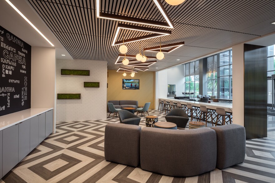 More Photos Of 585 N Dairy Ashford Rd, Houston Office For Lease