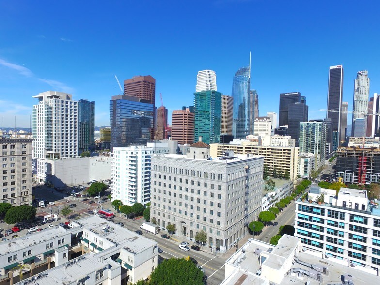 More Photos Of 605 W Olympic Blvd, Los Angeles Loft Creative Space For Lease