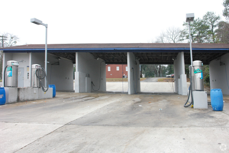 Primary Photo Of 2321 - 1 Marshall St, Columbia Carwash For Sale